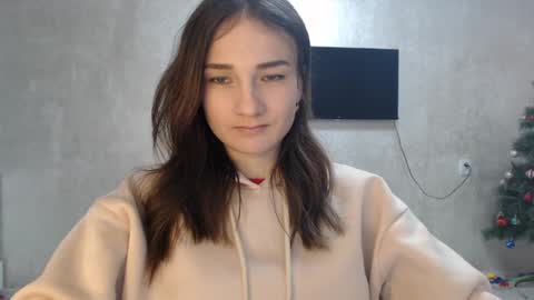 Julia  online show from January 13, 9:25 am