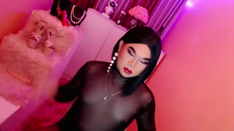 Queen Mireska online show from January 9, 10:52 am