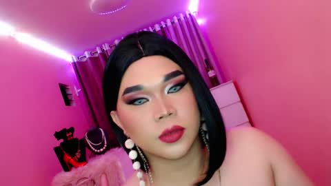 Queen Mireska online show from February 5, 5:31 pm