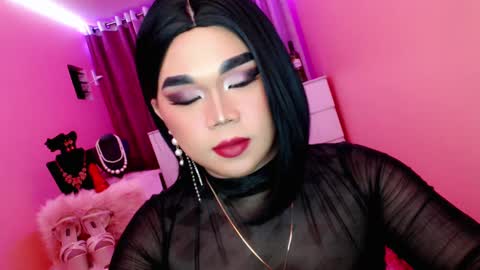 Queen Mireska online show from February 13, 3:35 pm