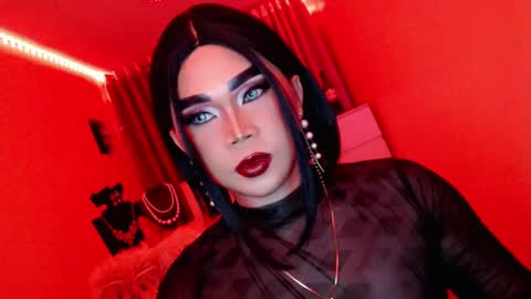 Queen Mireska online show from March 10, 3:20 pm