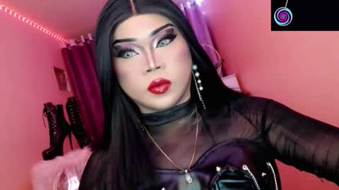 Queen Mireska online show from November 6, 2:07 pm