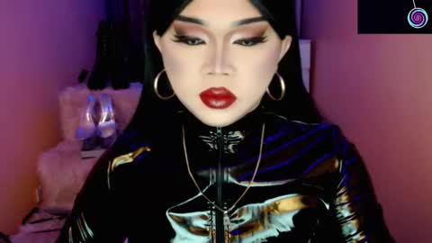Queen Mireska online show from March 16, 4:11 pm