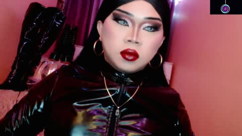 Queen Mireska online show from April 4, 12:24 pm