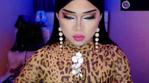 Queen Mireska online show from June 25, 2:43 pm
