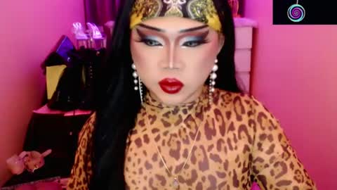 Queen Mireska online show from July 5, 3:52 pm