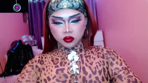 Queen Mireska online show from July 27, 11:50 am