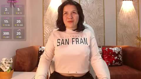 Snapshot of amie_gh chatting on October 20, 11:21 am Amie  online show from October 20, 11:21 am