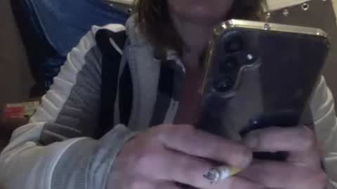 Snapshot of amileadivinestar0987 chatting on December 21, 3:25 am amileadivinestar0987 online show from December 21, 3:25 am