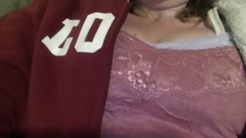 amileamariestar online show from December 3, 12:35 am