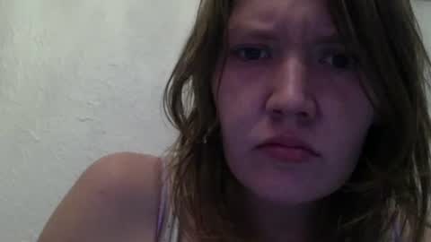 amileamariestar online show from December 4, 4:32 am