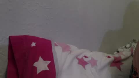 amileamariestar online show from December 6, 7:32 am