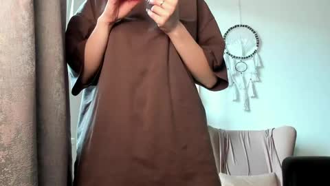 Emily online show from April 18, 9:13 am