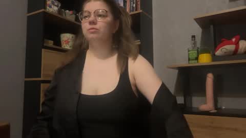 Ami online show from March 5, 7:54 pm