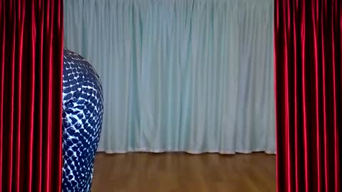 Snapshot of amir_sultan chatting on February 14, 5:10 pm Amir online show from February 14, 5:10 pm