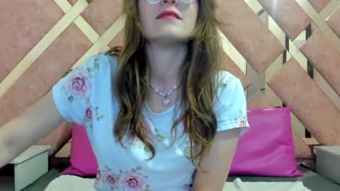 amira xx2 online show from June 26, 1:04 pm