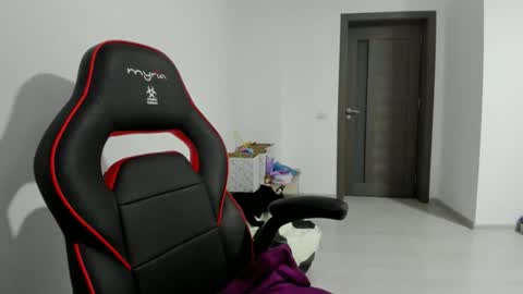 Amiraisa online show from September 17, 1:29 am