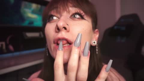 Snapshot of amirinsworld chatting on January 8, 6:09 am Am-er-in online show from January 8, 6:09 am