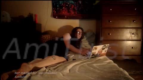 Snapshot of amituist chatting on February 23, 10:07 pm amituist online show from February 23, 10:07 pm