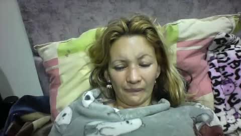 Snapshot of ammber3 chatting on June 26, 9:46 am Paula D online show from June 26, 9:46 am