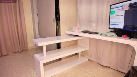 Amelya online show from January 13, 7:10 pm