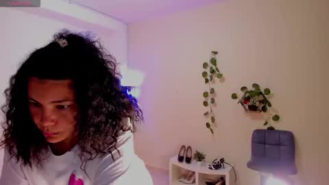 Amelya online show from October 13, 7:25 pm