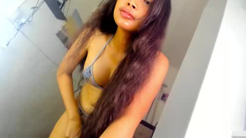 Snapshot of amor_prinsesa chatting on February 16, 3:26 am Prinsesa online show from February 16, 3:26 am