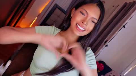 Snapshot of amor_prinsesa chatting on September 10, 6:13 am Prinsesa online show from September 10, 6:13 am