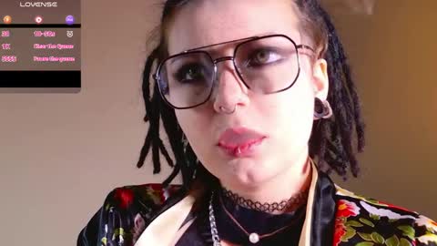 Snapshot of amorefae chatting on April 7, 11:26 pm amore online show from April 7, 11:26 pm