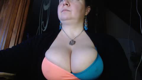 Snapshot of amorelara chatting on January 10, 5:05 am amorelara online show from January 10, 5:05 am