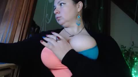 Snapshot of amorelara chatting on January 11, 8:00 am amorelara online show from January 11, 8:00 am