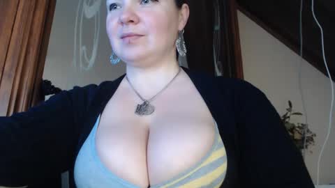 Snapshot of amorelara chatting on January 26, 7:42 am amorelara online show from January 26, 7:42 am