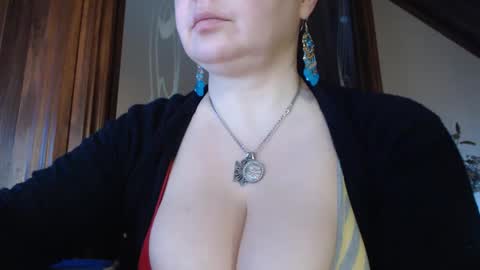 Snapshot of amorelara chatting on February 24, 7:55 am amorelara online show from February 24, 7:55 am