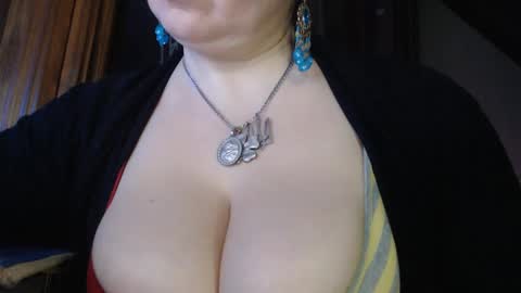 Snapshot of amorelara chatting on March 4, 4:06 am amorelara online show from March 4, 4:06 am