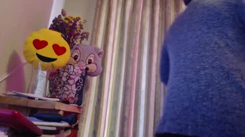 amorelara online show from April 5, 6:43 am