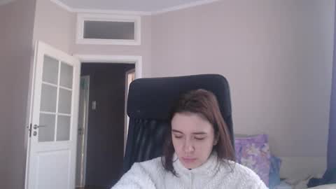 miss unforgettable online show from March 27, 9:53 am