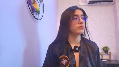 amy__wats0n online show from January 9, 7:04 pm