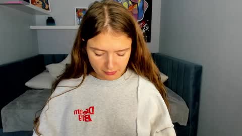 AmyGMT 2 Mon-Sun  0300am-0900am  online show from December 6, 11:47 pm