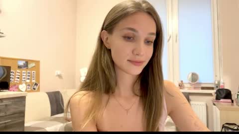 Snapshot of amy_chill chatting on May 3, 6:03 pm Amy Chill online show from May 3, 6:03 pm