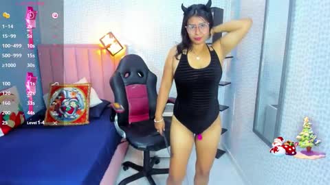 amy_dutta online show from December 19, 7:32 pm