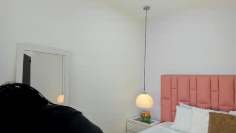 Aleja   online show from December 23, 3:04 am