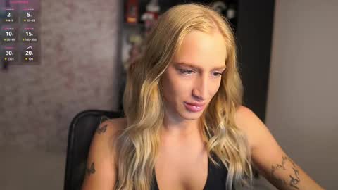 amy_johns_ online show from January 14, 9:04 am