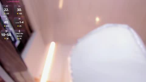 Snapshot of amy_kiitty chatting on February 22, 11:35 pm online show from February 22, 11:35 pm