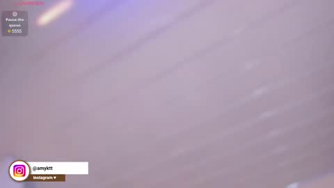 Snapshot of amy_kiitty chatting on February 24, 11:09 pm online show from February 24, 11:09 pm