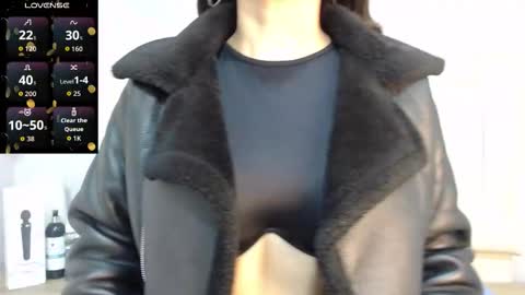 Amy online show from February 23, 1:19 pm