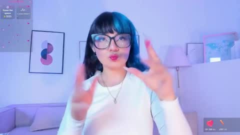 Hello I am Allison Welcome to my room and let is  have a good time together whith me online show from November 10, 7:35 pm