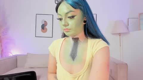 Hello I am Allison Welcome to my room and let is  have a good time together whith me online show from November 14, 8:29 pm