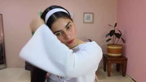 Amy online show from September 20, 8:10 pm