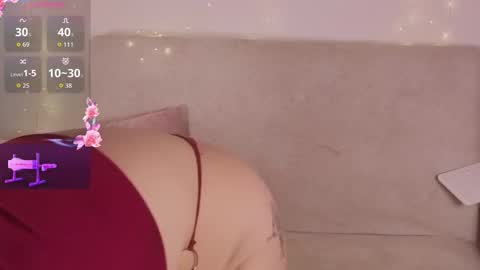 Snapshot of amy_nicolee chatting on February 24, 8:40 pm Little Slut Nicolee online show from February 24, 8:40 pm