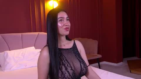 amy_sinn online show from June 24, 5:23 pm